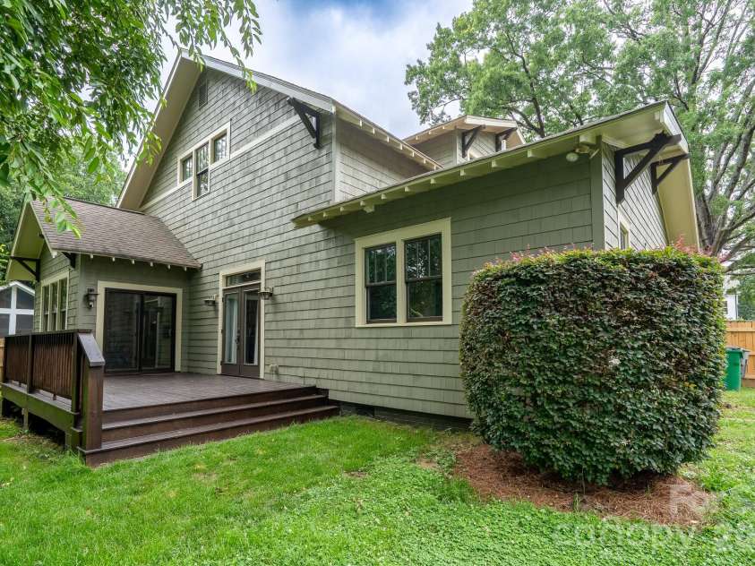 1128 35th Street, Charlotte, NC 28205.  MLS# CAR4390409, YatesRealty ID 30837. 