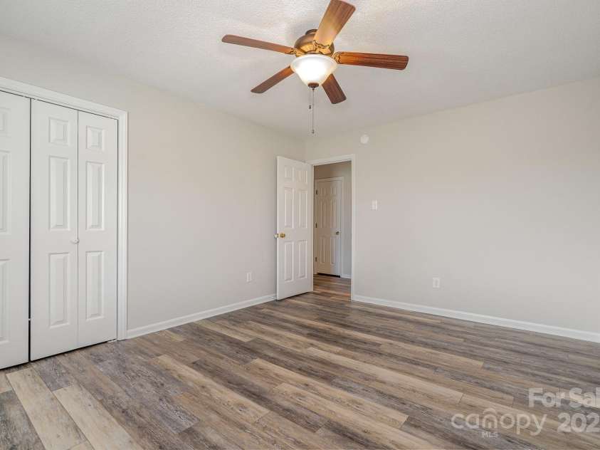 434 Stoneycreek Lane, Rock Hill, SC 29730.  MLS# CAR4279345, YatesRealty ID 30837. 