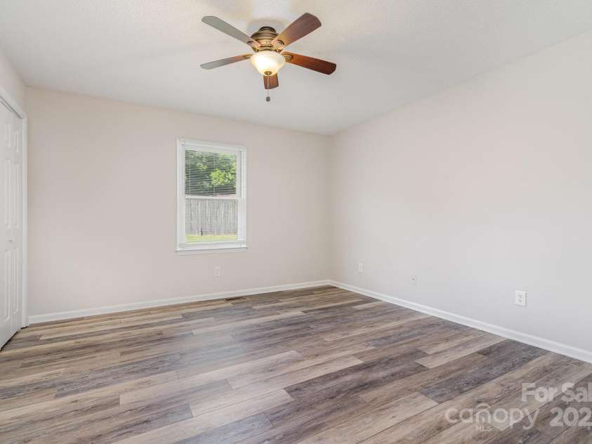 434 Stoneycreek Lane, Rock Hill, SC 29730.  MLS# CAR4279345, YatesRealty ID 30837. 