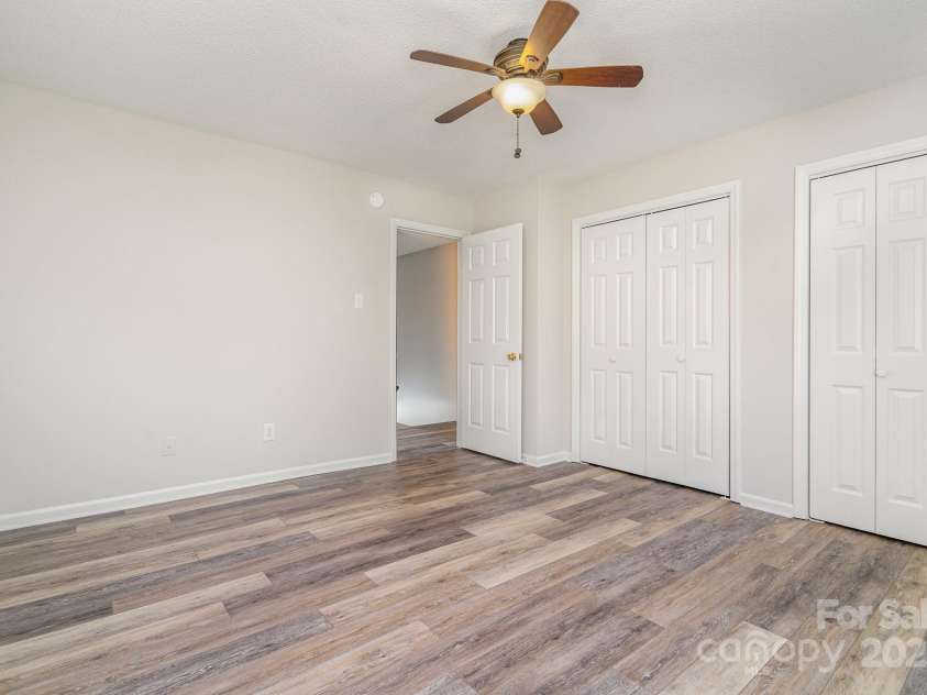 434 Stoneycreek Lane, Rock Hill, SC 29730.  MLS# CAR4279345, YatesRealty ID 30837. 