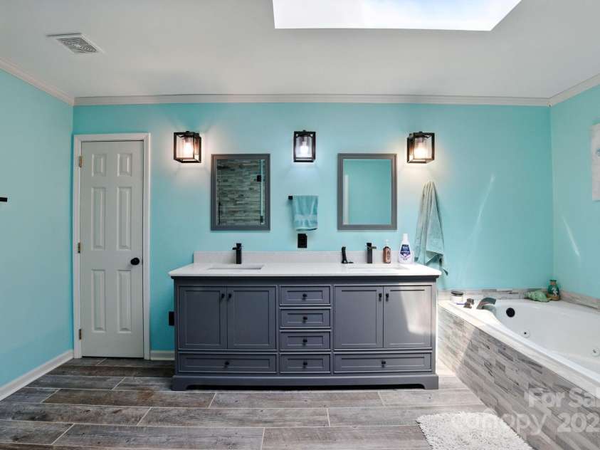 2640 Petersburg Court, Gastonia, NC 28056.  MLS# CAR4285727, YatesRealty ID 30838. 