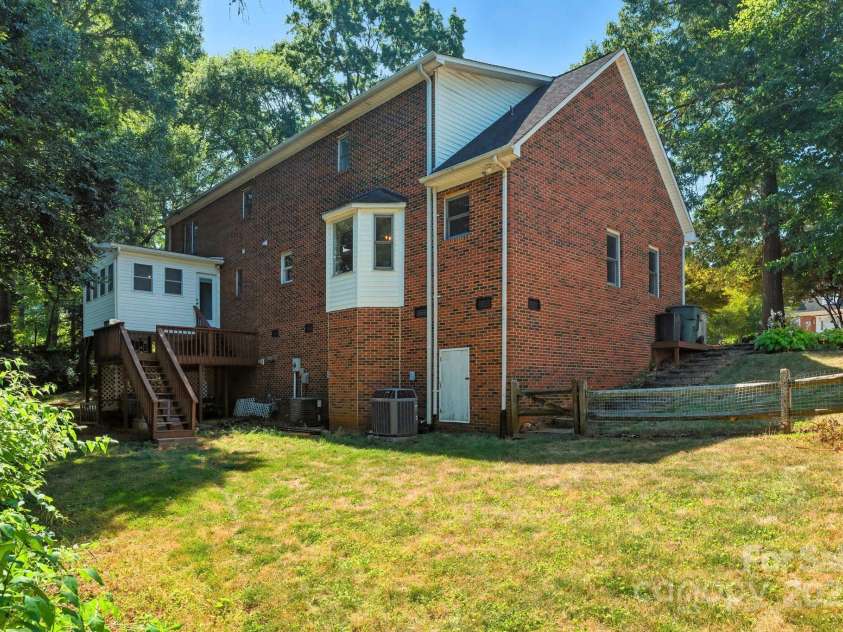 2640 Petersburg Court, Gastonia, NC 28056.  MLS# CAR4285727, YatesRealty ID 30838. 