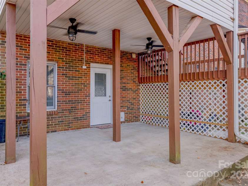 2640 Petersburg Court, Gastonia, NC 28056.  MLS# CAR4327376, YatesRealty ID 30838. 