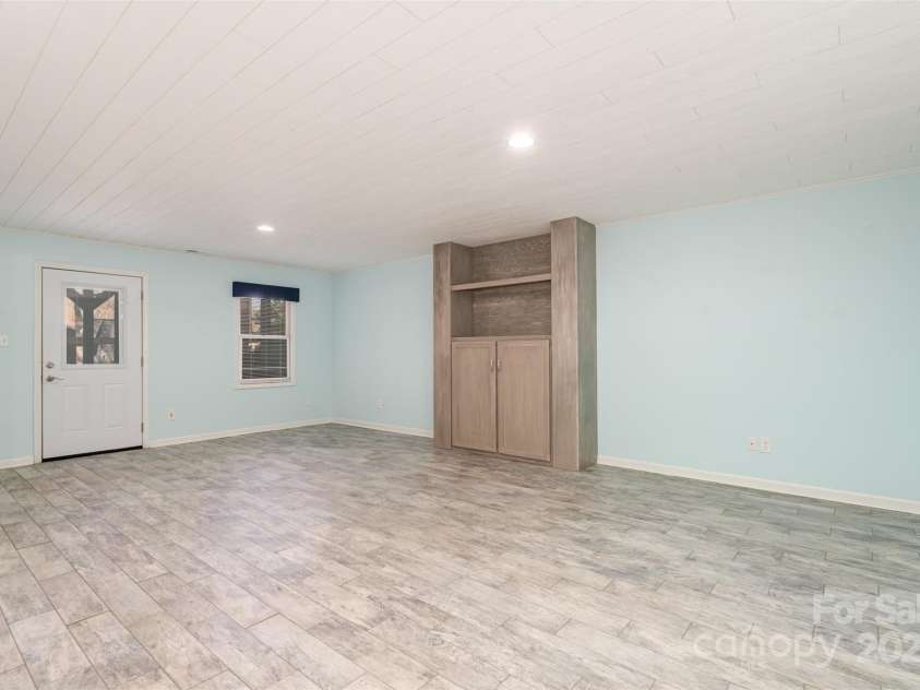 2640 Petersburg Court, Gastonia, NC 28056.  MLS# CAR4327376, YatesRealty ID 30838. BASEMENT