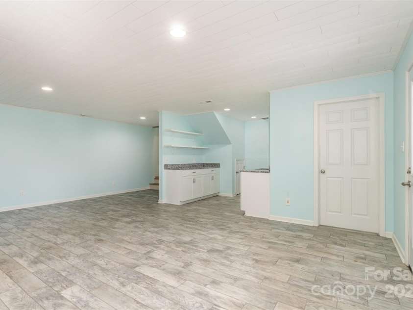 2640 Petersburg Court, Gastonia, NC 28056.  MLS# CAR4327376, YatesRealty ID 30838. BASEMENT