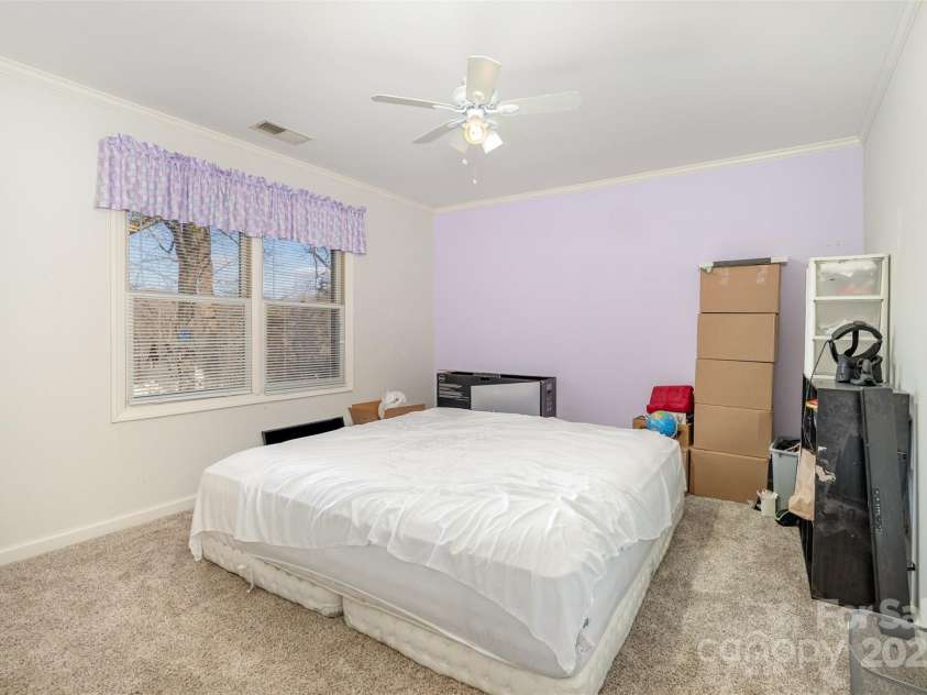 2640 Petersburg Court, Gastonia, NC 28056.  MLS# CAR4327376, YatesRealty ID 30838. BEDROOM