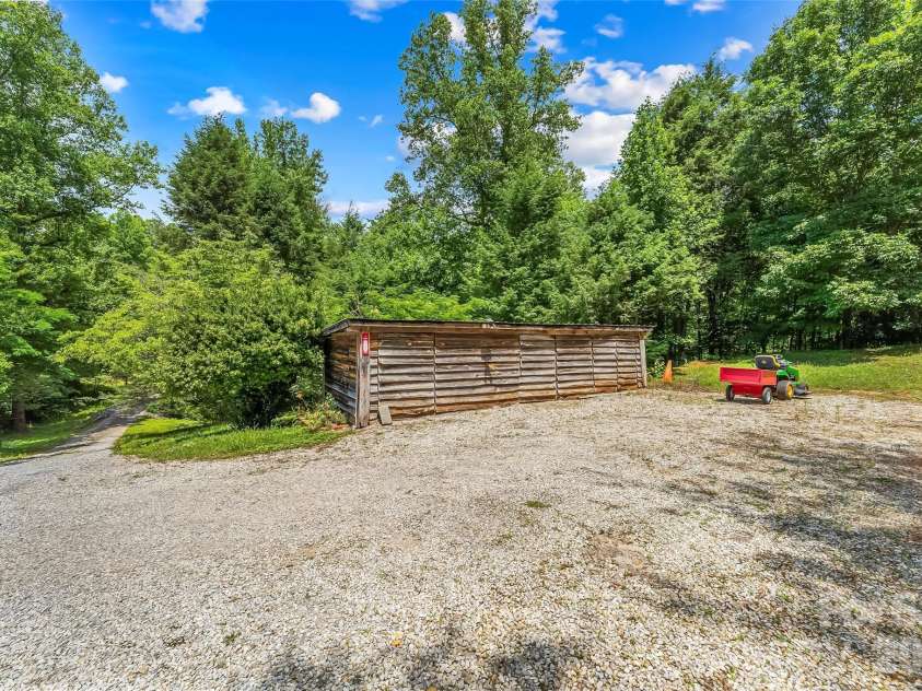 72 Paradise Lane, Old Fort, NC 28762.  MLS# CAR4393991, YatesRealty ID 30838. 