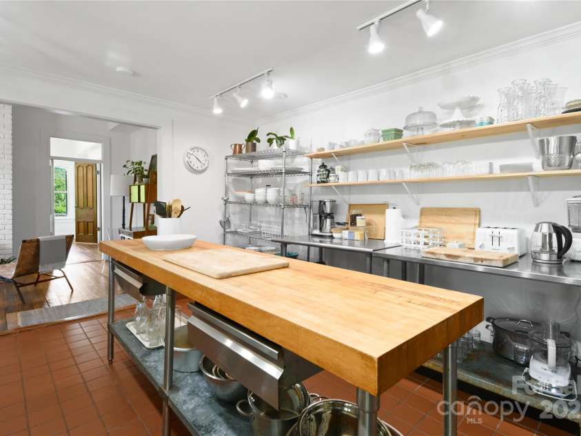 196 & 204 Lawson Street, Hot Springs, NC 28743.  MLS# CAR4286728, YatesRealty ID 30839. 