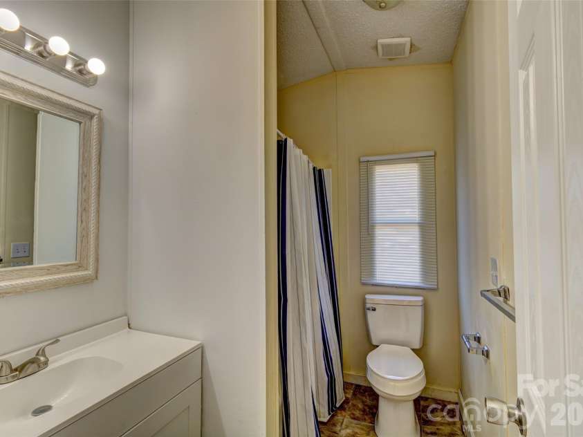 1322 Finger Merrick Trail, Lincolnton, NC 28092.  MLS# CAR4336924, YatesRealty ID 3084. 