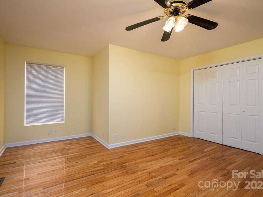 2541 Grandview Circle, Lenoir, NC 28645.  MLS# CAR4330860, YatesRealty ID 3084. 