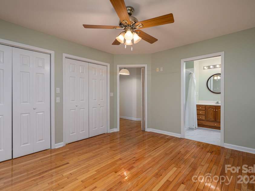 2541 Grandview Circle, Lenoir, NC 28645.  MLS# CAR4330860, YatesRealty ID 3084. 