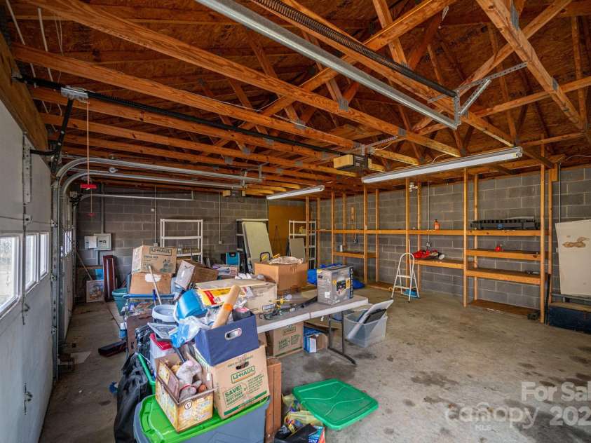 2541 Grandview Circle, Lenoir, NC 28645.  MLS# CAR4330860, YatesRealty ID 3084. 
