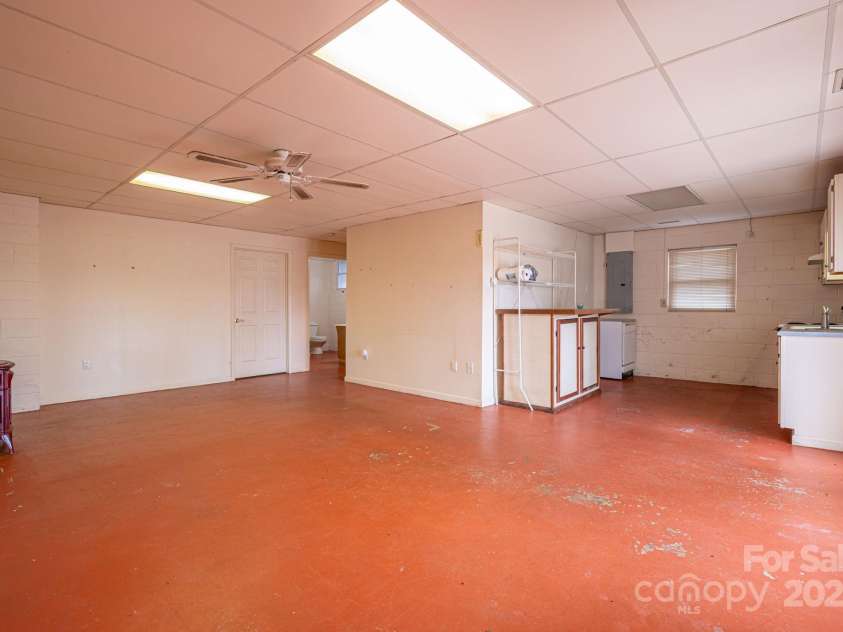 2541 Grandview Circle, Lenoir, NC 28645.  MLS# CAR4330860, YatesRealty ID 3084. 