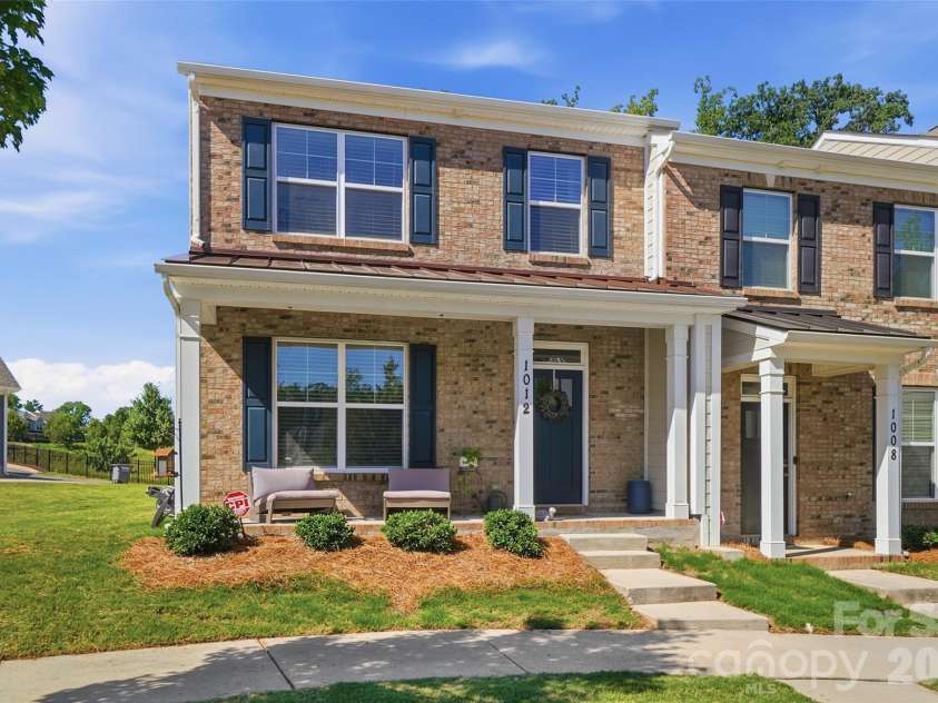 1012 Township Parkway, Belmont, NC 28012.  MLS# CAR4388525, YatesRealty ID 30841. Front of end unit