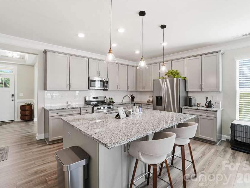 1012 Township Parkway, Belmont, NC 28012.  MLS# CAR4388525, YatesRealty ID 30841. Island