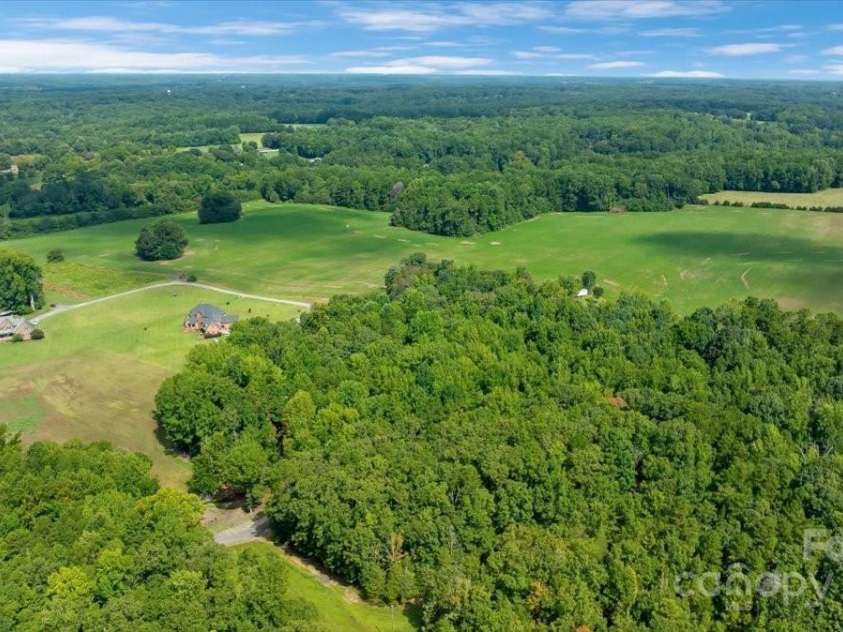 6872 Buttercup Lane, Kannapolis, NC 28081.  MLS# CAR4288576, YatesRealty ID 30842. 