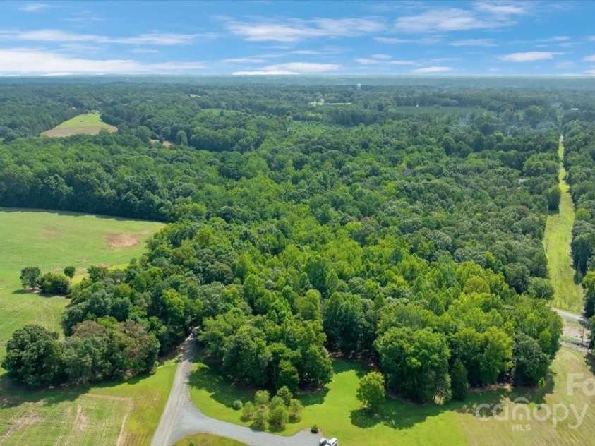 6872 Buttercup Lane, Kannapolis, NC 28081.  MLS# CAR4288576, YatesRealty ID 30842. 