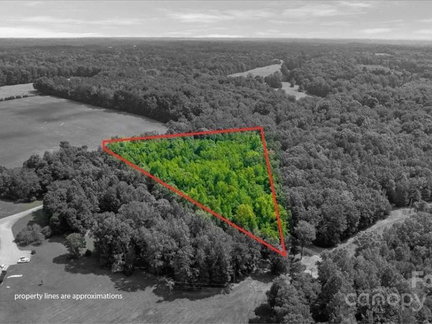 6872 Buttercup Lane, Kannapolis, NC 28081.  MLS# CAR4288576, YatesRealty ID 30842. 