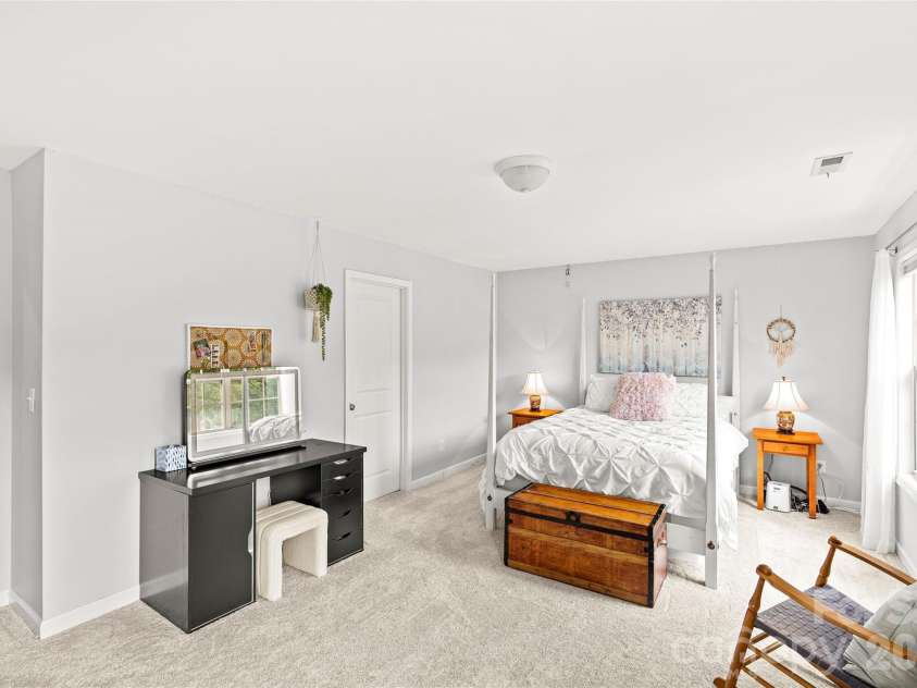 3207 Lakehurst Crossing, Matthews, NC 28104.  MLS# CAR4389517, YatesRealty ID 30843. Bedroom #3