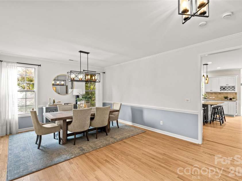 3207 Lakehurst Crossing, Matthews, NC 28104.  MLS# CAR4389517, YatesRealty ID 30843. Dining Room