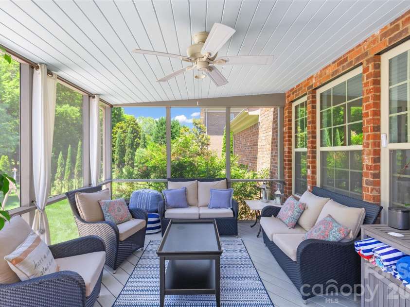 3207 Lakehurst Crossing, Matthews, NC 28104.  MLS# CAR4389517, YatesRealty ID 30843. Screened Patio