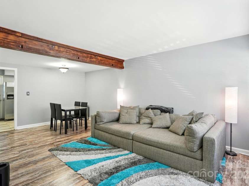 6440 Old Pineville Road, Charlotte, NC 28217.  MLS# CAR4283864, YatesRealty ID 30844. 