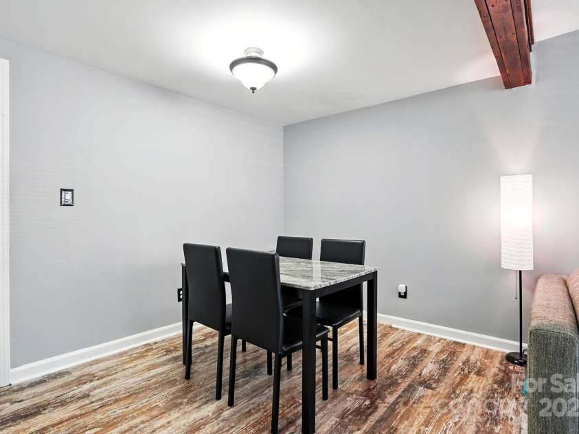 6440 Old Pineville Road, Charlotte, NC 28217.  MLS# CAR4283864, YatesRealty ID 30844. 