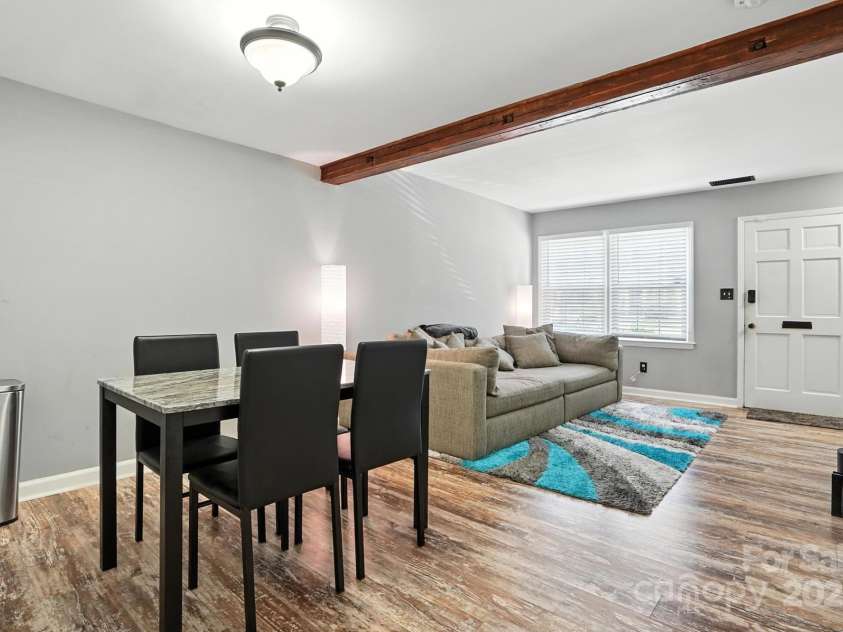6440 Old Pineville Road, Charlotte, NC 28217.  MLS# CAR4283864, YatesRealty ID 30844. 