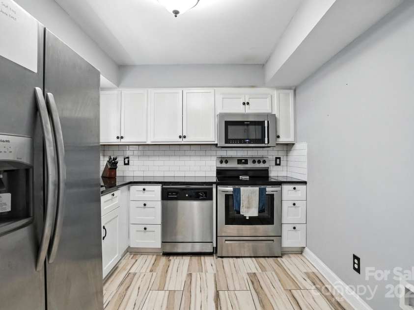 6440 Old Pineville Road, Charlotte, NC 28217.  MLS# CAR4283864, YatesRealty ID 30844. 