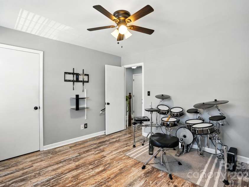 6440 Old Pineville Road, Charlotte, NC 28217.  MLS# CAR4283864, YatesRealty ID 30844. 