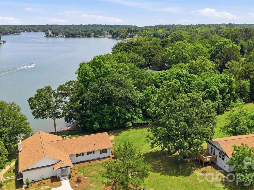 1751 Aragon Beach Road, Rock Hill, SC 29732.  MLS# CAR4387186, YatesRealty ID 30845. 