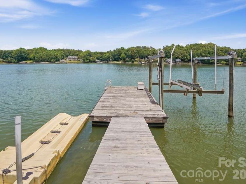 1751 Aragon Beach Road, Rock Hill, SC 29732.  MLS# CAR4387186, YatesRealty ID 30845. 