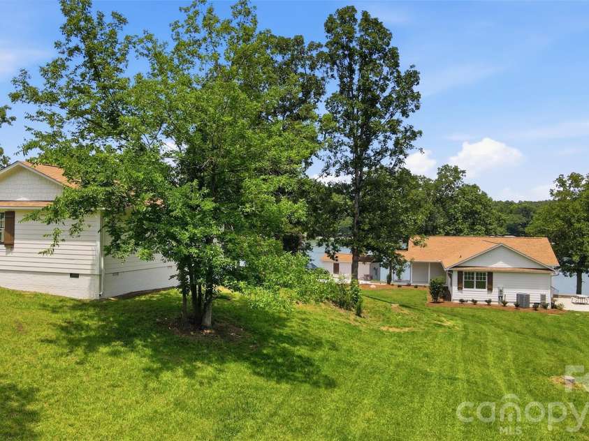 1751 Aragon Beach Road, Rock Hill, SC 29732.  MLS# CAR4387186, YatesRealty ID 30845. 