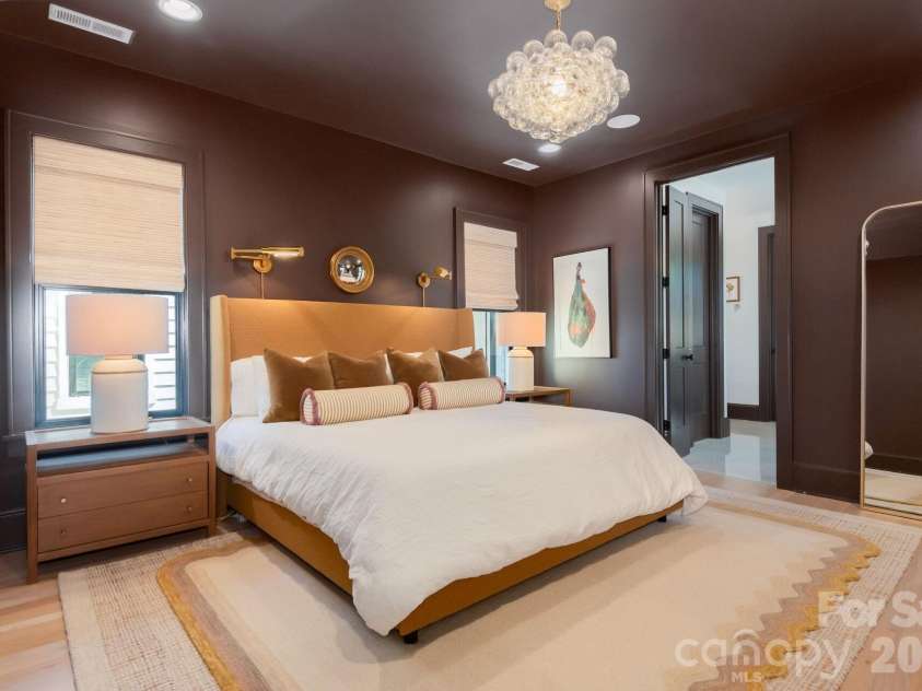 3020 Whiting Avenue, Charlotte, NC 28205.  MLS# CAR4390928, YatesRealty ID 30846. 