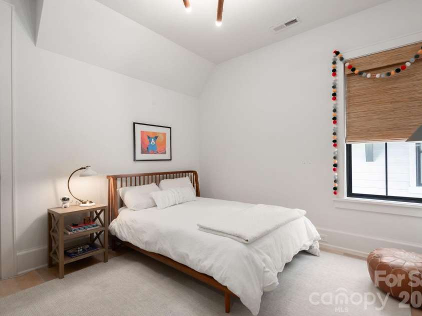 3020 Whiting Avenue, Charlotte, NC 28205.  MLS# CAR4390928, YatesRealty ID 30846. 