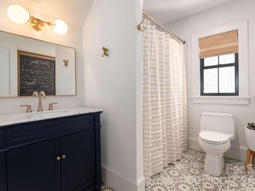 3020 Whiting Avenue, Charlotte, NC 28205.  MLS# CAR4390928, YatesRealty ID 30846. 