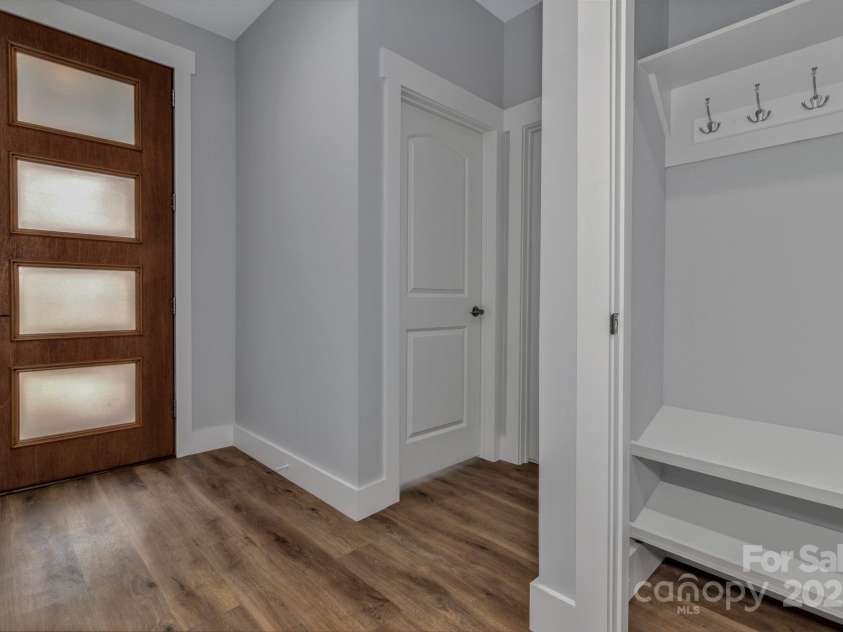 79 Scott Meadows Drive, Asheville, NC 28806.  MLS# CAR4282626, YatesRealty ID 30847. 