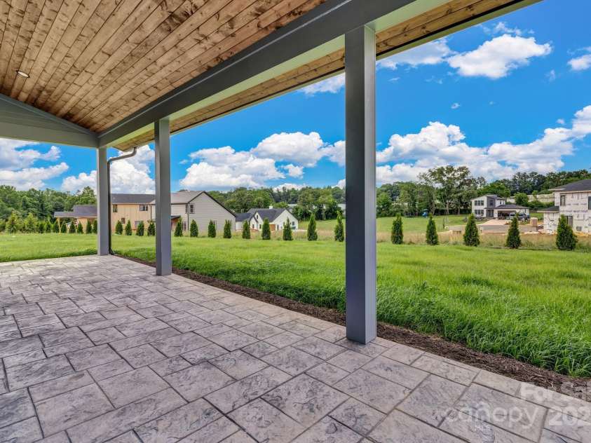 79 Scott Meadows Drive, Asheville, NC 28806.  MLS# CAR4282626, YatesRealty ID 30847. 