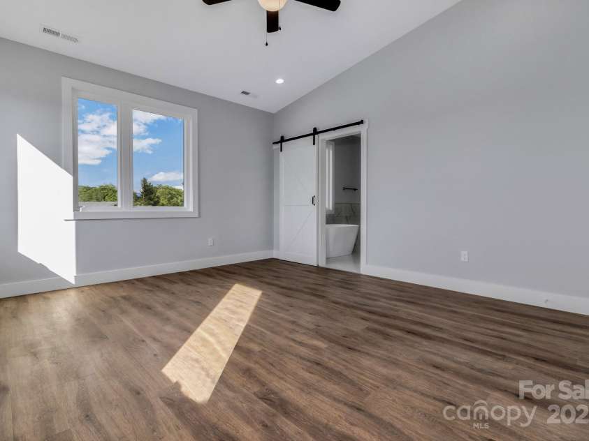 79 Scott Meadows Drive, Asheville, NC 28806.  MLS# CAR4282626, YatesRealty ID 30847. Primary