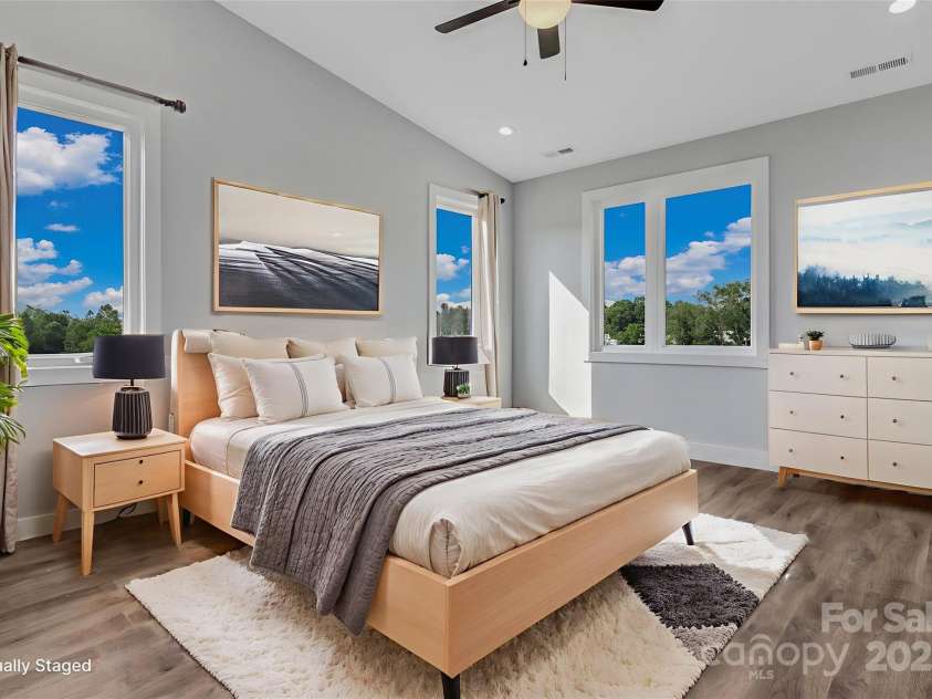 79 Scott Meadows Drive, Asheville, NC 28806.  MLS# CAR4282626, YatesRealty ID 30847. Virtually StagedPrimary