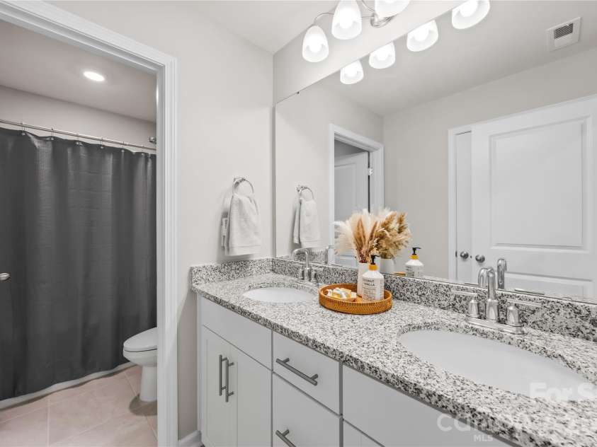116 Aviendha Lane, Troutman, NC 28166.  MLS# CAR4392002, YatesRealty ID 30849. Full Bathroom