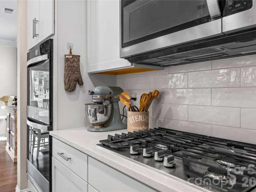 116 Aviendha Lane, Troutman, NC 28166.  MLS# CAR4392002, YatesRealty ID 30849. White farmhouse kitchen