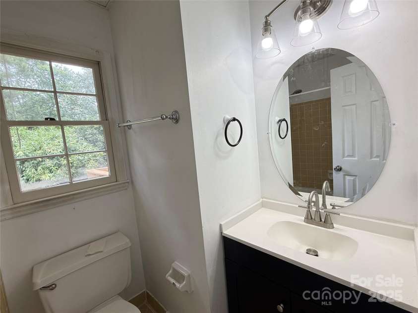 6601 Patchwork Circle, Charlotte, NC 28270.  MLS# CAR4289703, YatesRealty ID 30849. 