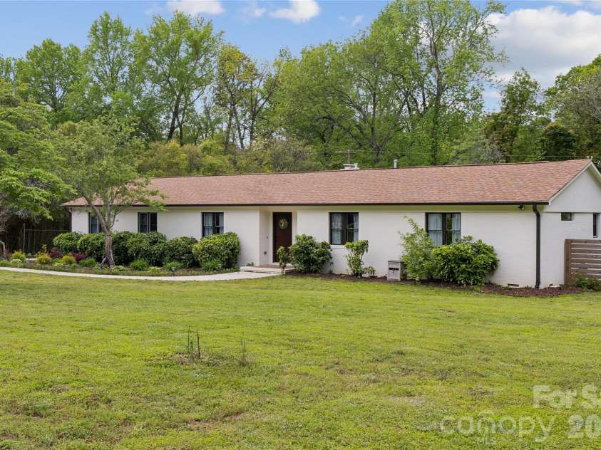 7200 Monroe Road, Charlotte, NC 28212.  MLS# CAR4350692, YatesRealty ID 3085. 