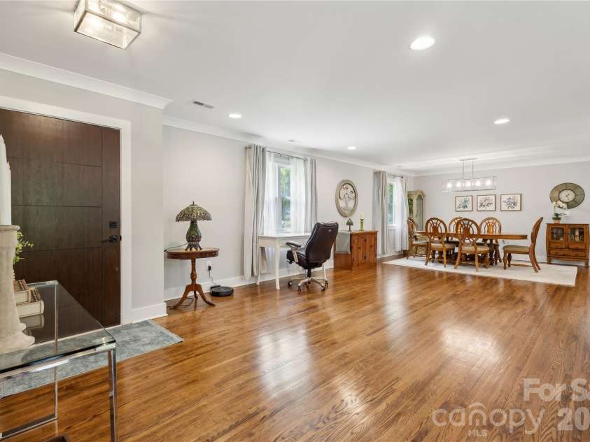 7200 Monroe Road, Charlotte, NC 28212.  MLS# CAR4350692, YatesRealty ID 3085. 