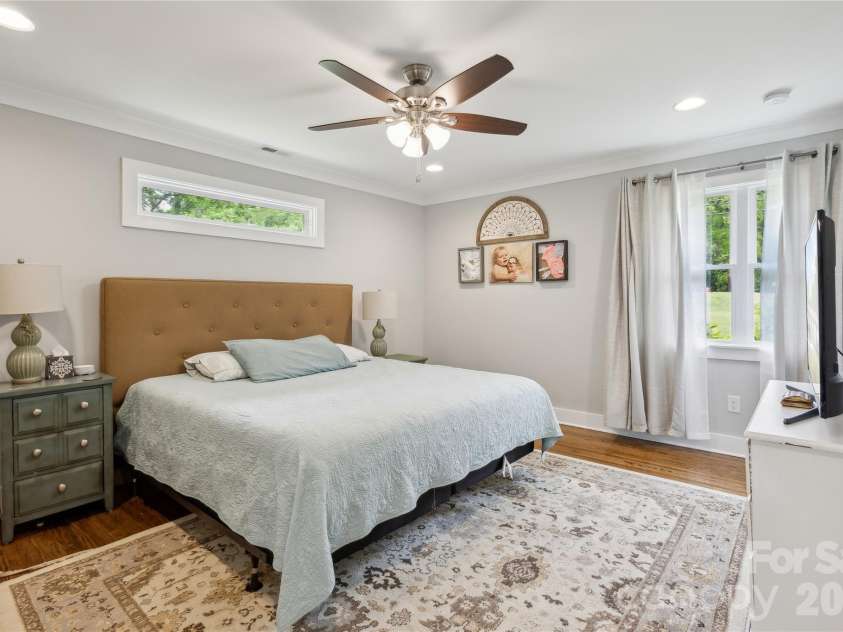 7200 Monroe Road, Charlotte, NC 28212.  MLS# CAR4350692, YatesRealty ID 3085. 