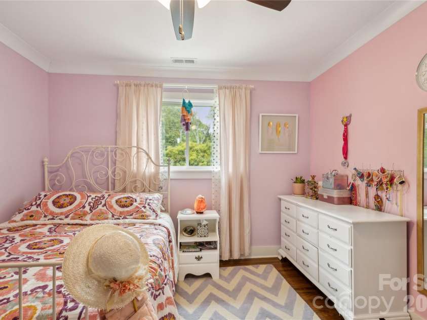 7200 Monroe Road, Charlotte, NC 28212.  MLS# CAR4350692, YatesRealty ID 3085. 