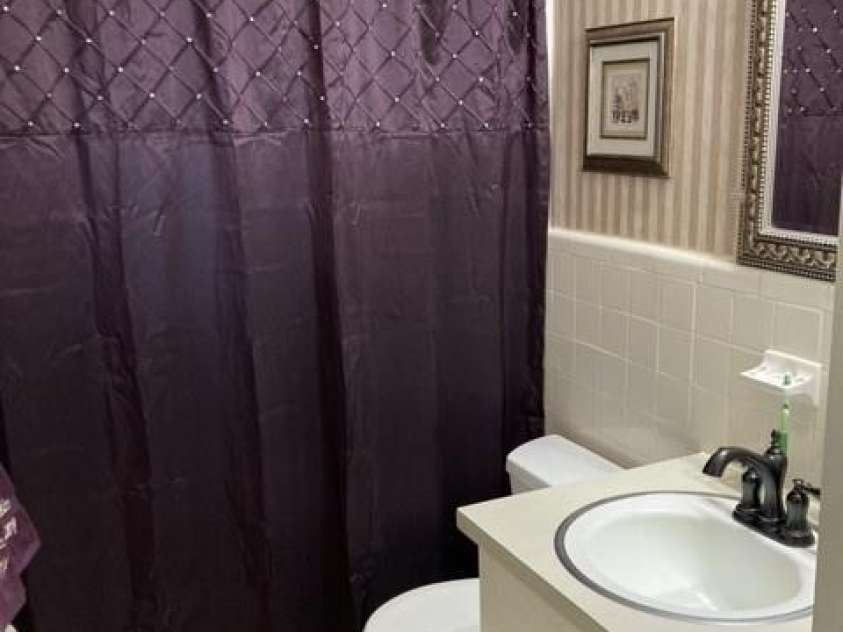 9608 Sunway Drive, Mint Hill, NC 28227.  MLS# CAR4207982, YatesRealty ID 3085. Guest Full Bath