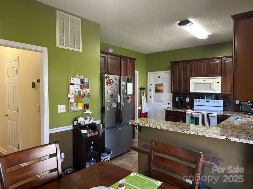 5845 Mahogany Place, Concord, NC 28025.  MLS# CAR4283667, YatesRealty ID 30850. All appliances will remain.