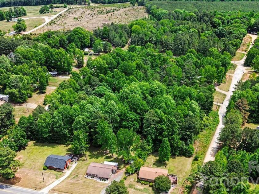 50 Pineview Circle, Wadesboro, NC 28170.  MLS# CAR4393985, YatesRealty ID 30851. 